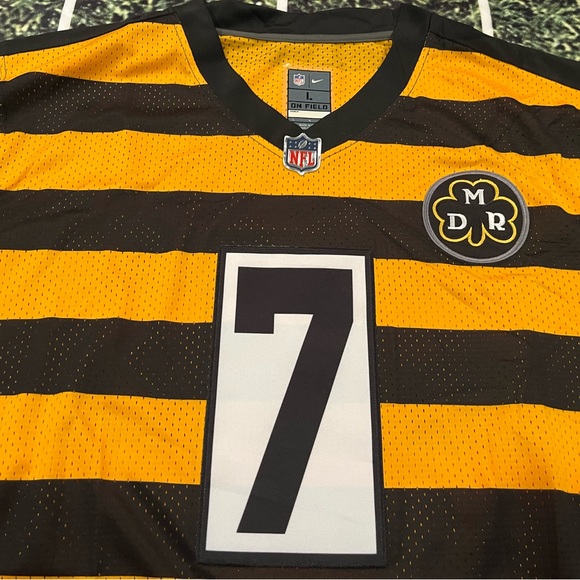 Ben Roethlisberger Pittsburgh Steelers Bumblebee Jersey Size Large STITCHED NWT - Picture 3 of 3
